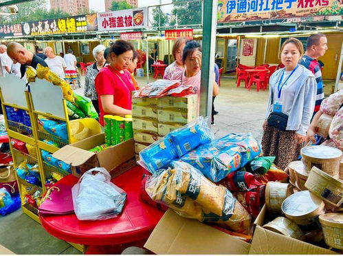 燃人間煙火 趕幸福夜集 一心街社區(qū)幸福集市點(diǎn)亮居民微幸福